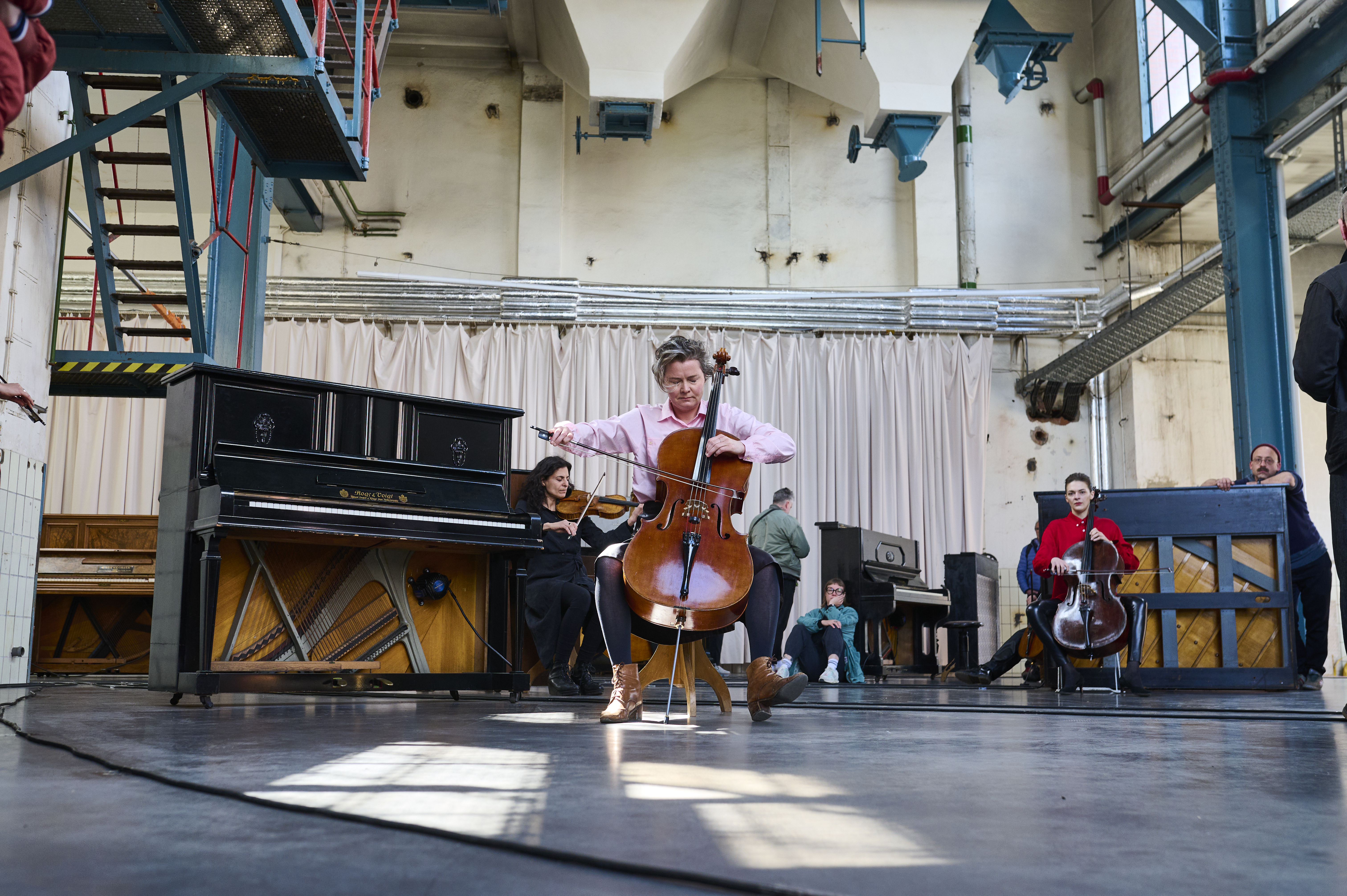 Maya Dunietz & Solistenensemble Kaleidoskop: »Chilling Mamoths«, Beim BAST. © David Häuser