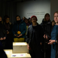 Kurator på Barents Spektakels kunstudstilling, Oleg Khadartsev, har tidlligere arrangeret lydkunstfestivaler. Han er født i Murmansk og er nu bosat i Kirkenes. © Kjell Gunnar Monsen