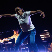 Performer Ligia Lewis at Radialsystem in Berlin. © Camille Blake