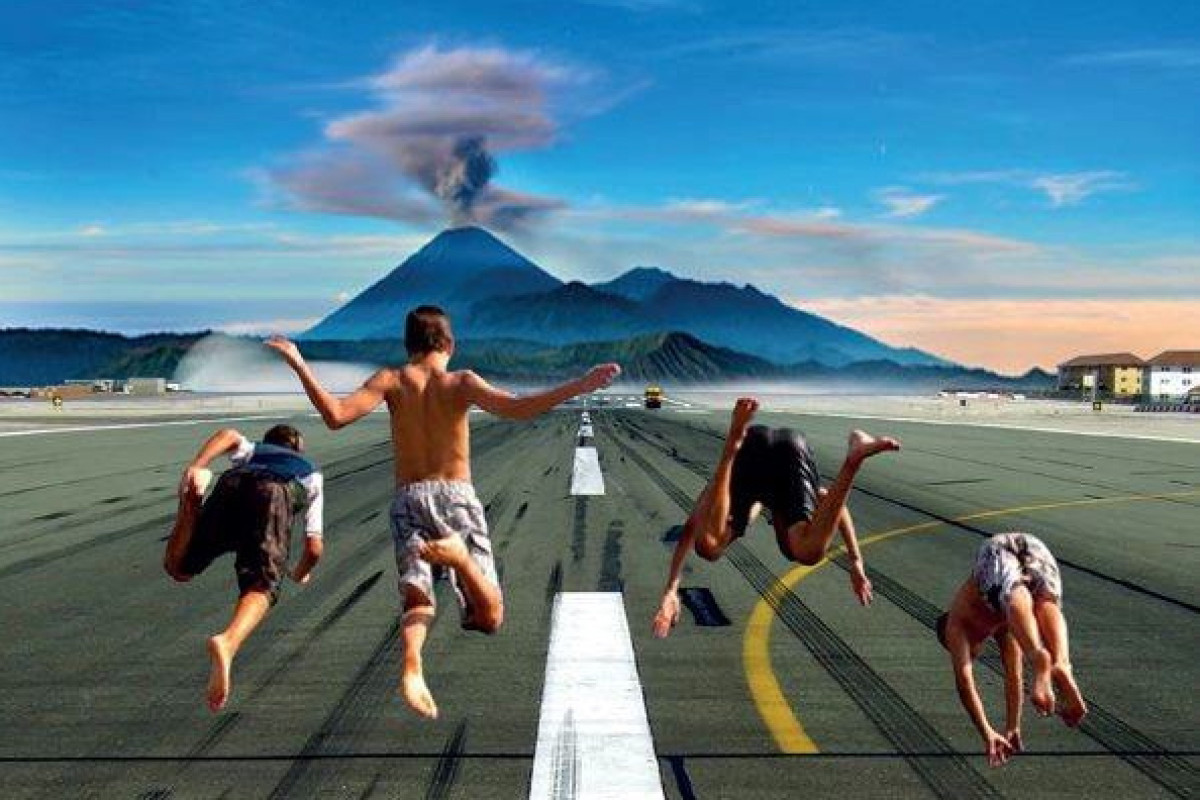 Here to Go 2014, collage af Vicki Bennett.