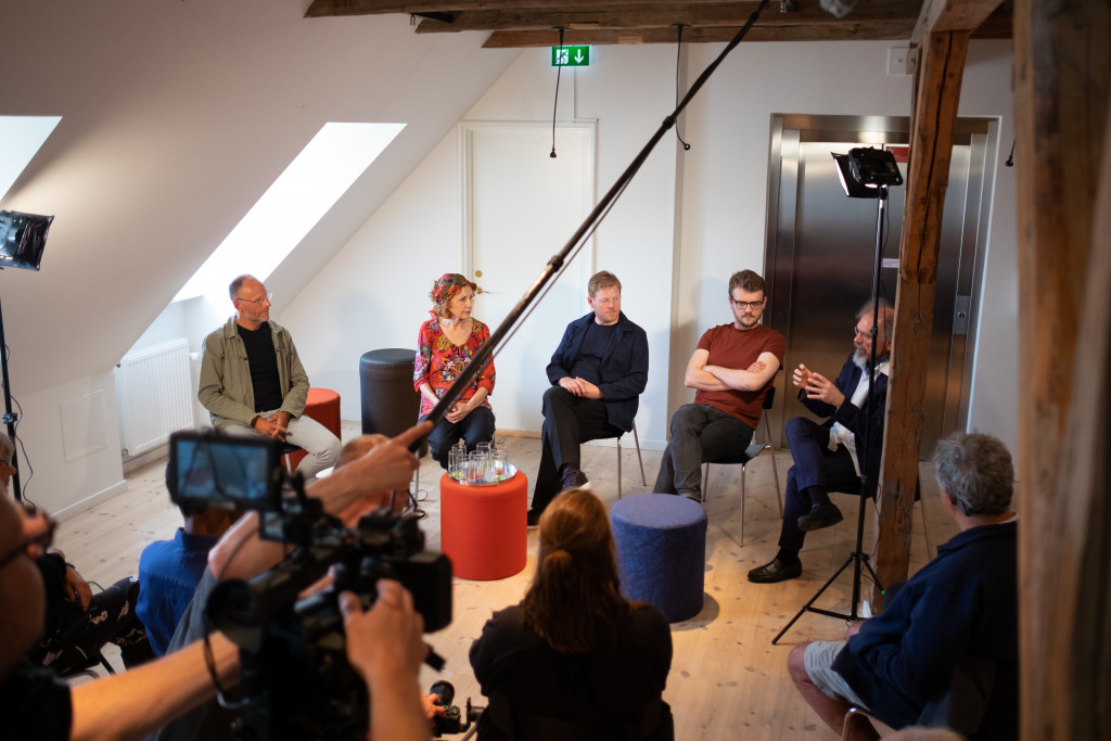 Art-talk på Ebeltoft Glasmuseum. © Mats Iversen Vangen  