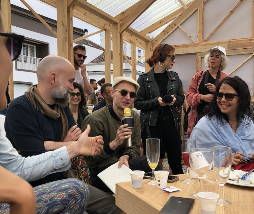 Sascha Pohflepp, Jamie Allen and others, 2019 Walk&Talk Festival. © Dani Admiss